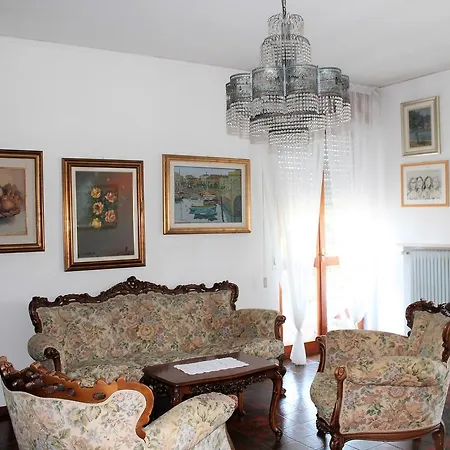 Il Sole Del Garda Apartment Desenzano del Garda